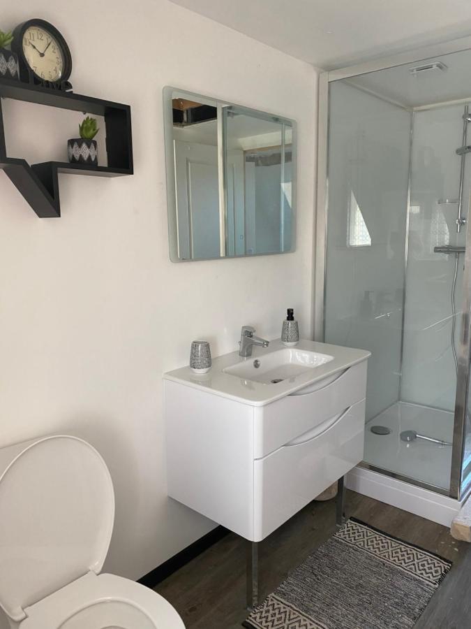 Appartement contemporain Dange-Saint-Romain Extérieur photo